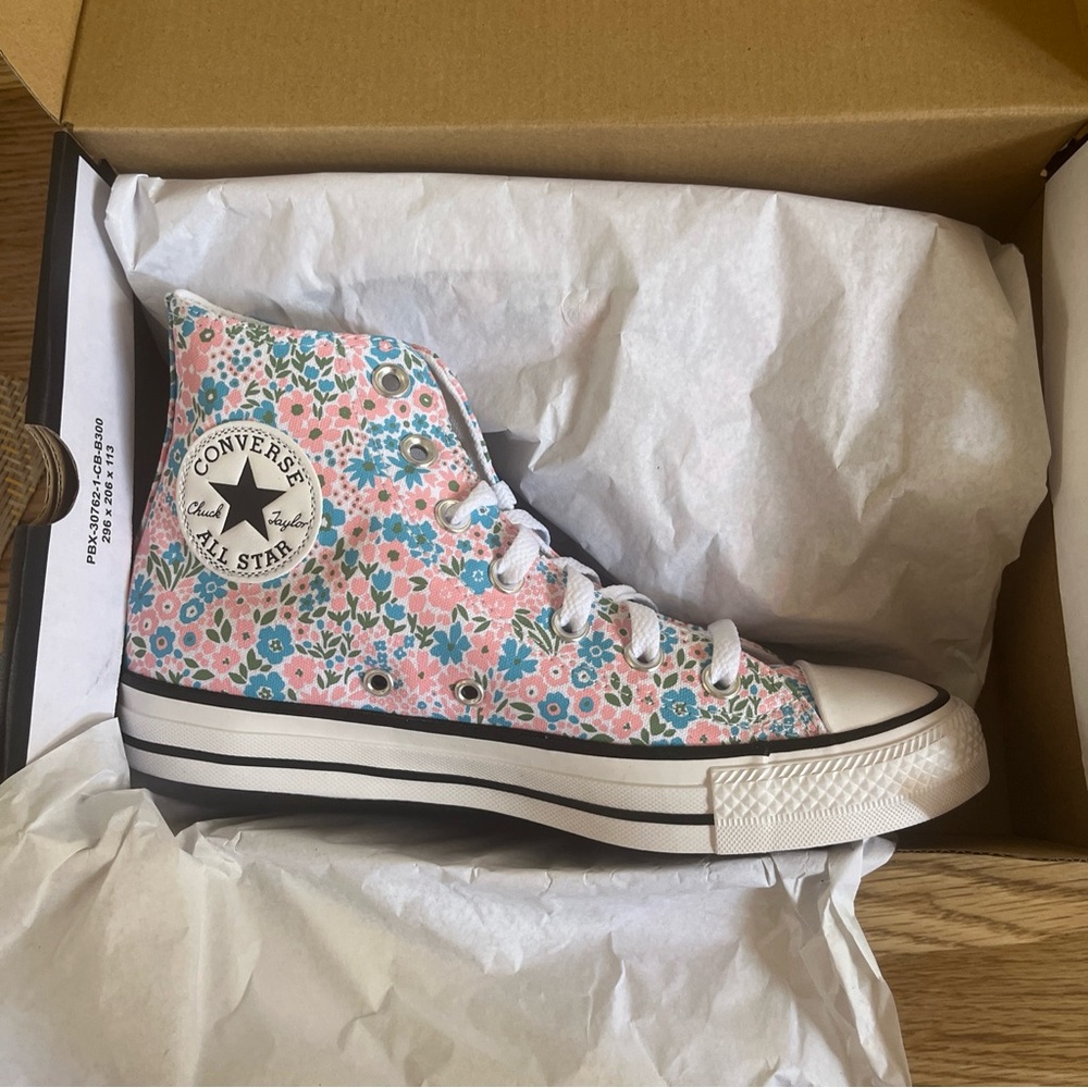 New Converse Women's Floral High-Top Sneakers - Pink and Blue